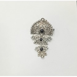 BROCHE COLGANTE SAPO